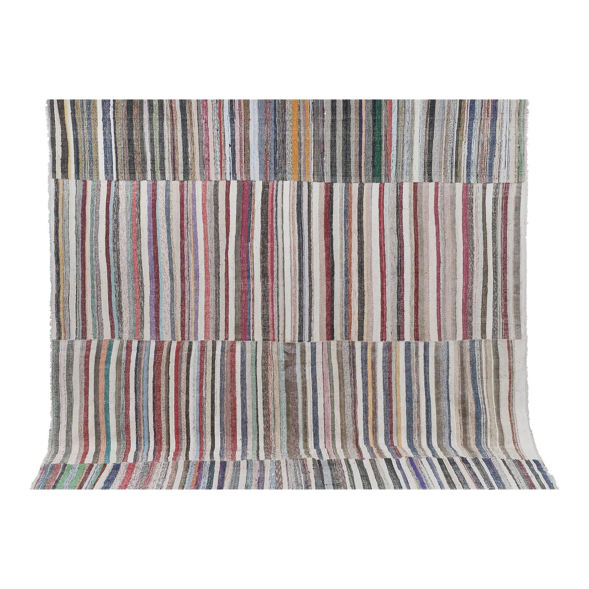 Vintage Turkish kilim, handwoven, 398x401 cm.
