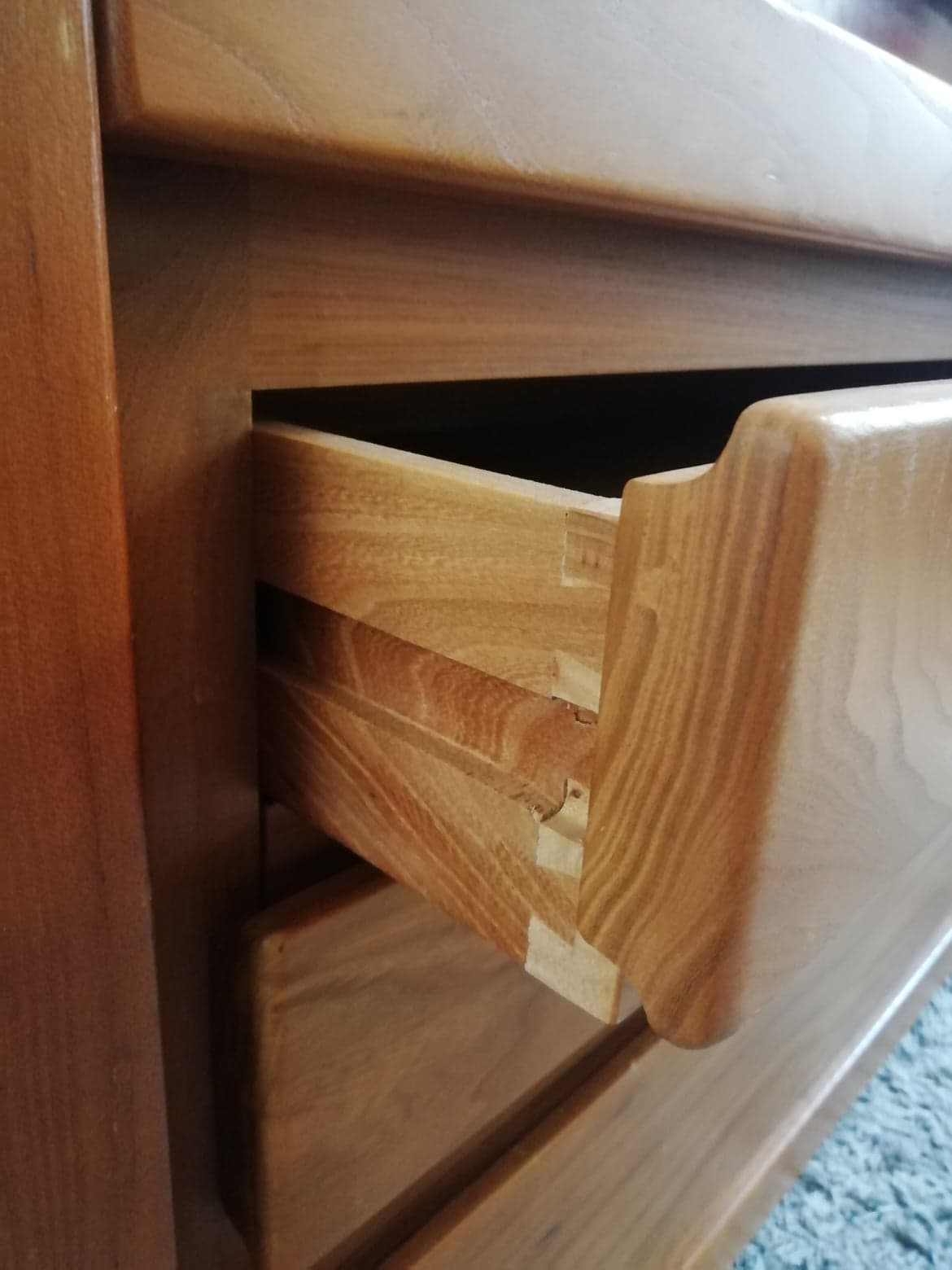 Chest of drawers low house Regain