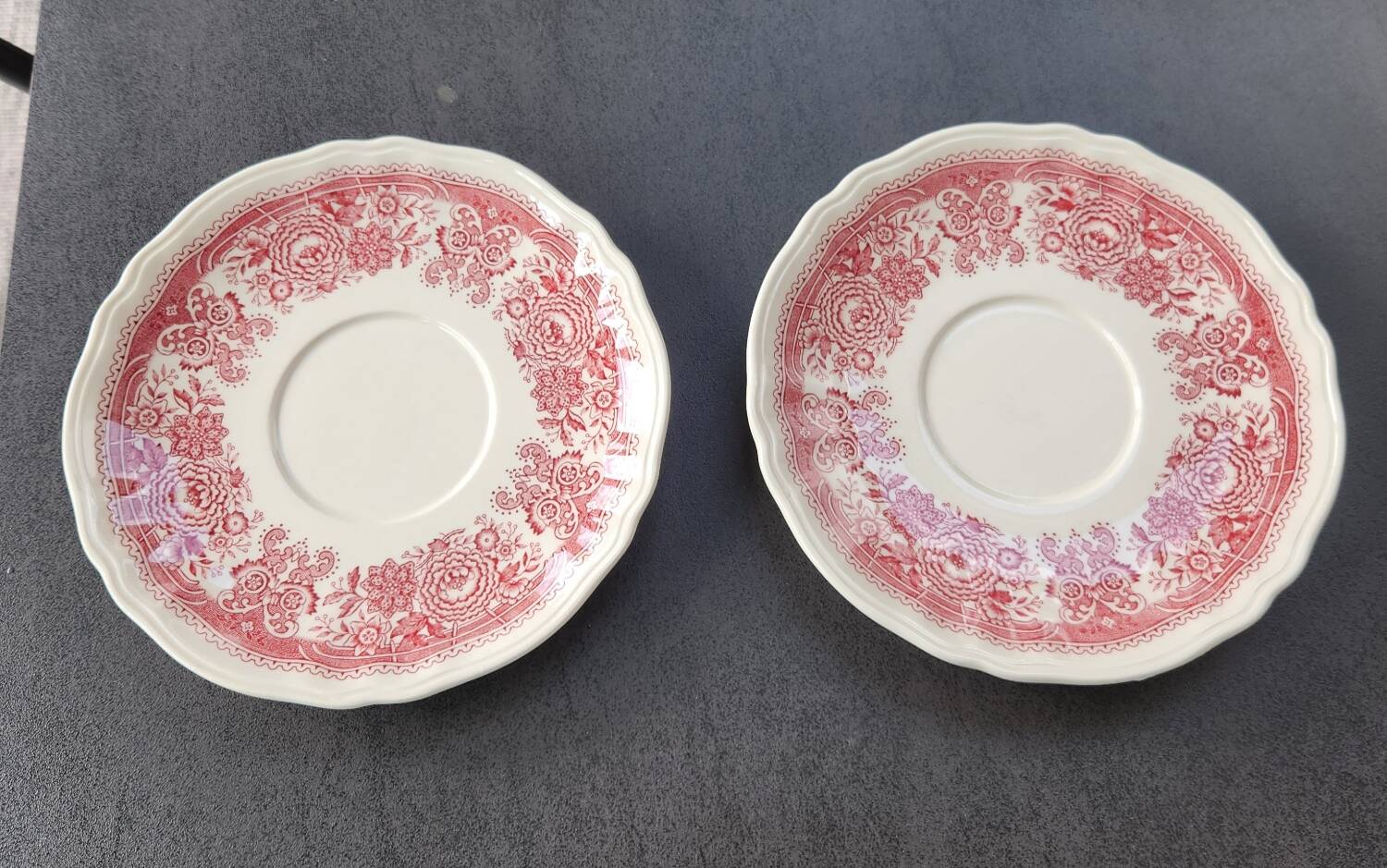 Lot de sous tasses Villeroy & Boch : vintage