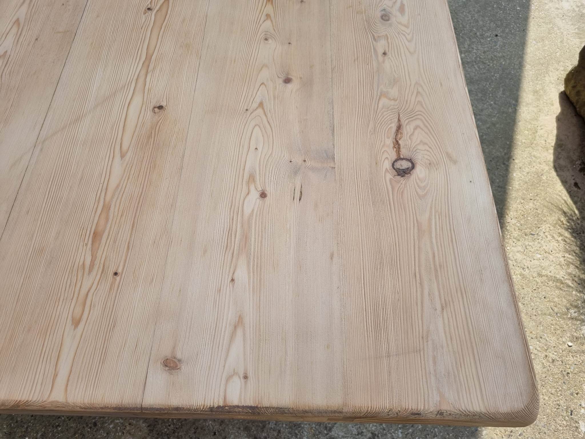 Farmhouse table