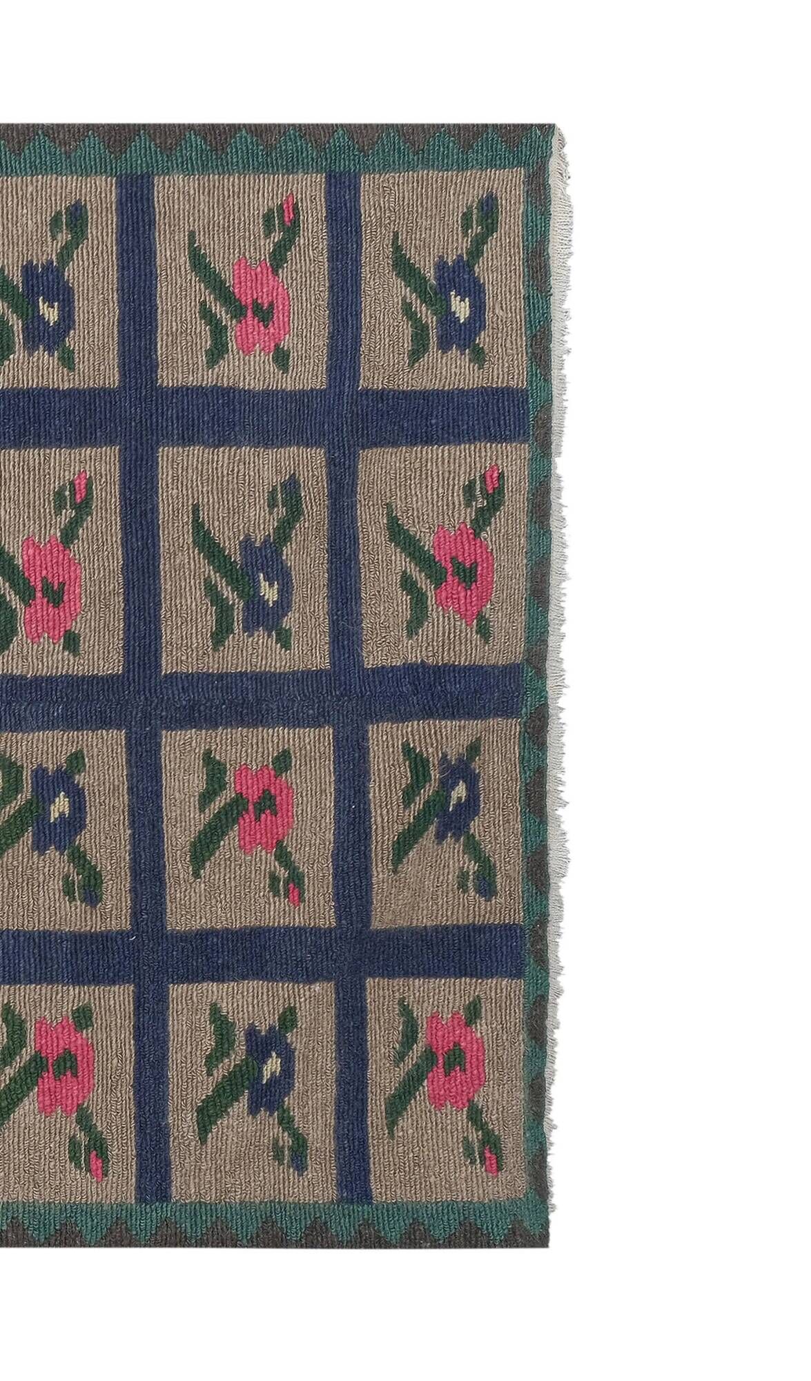Vintage Turkish handmade rug 110x132 cm
