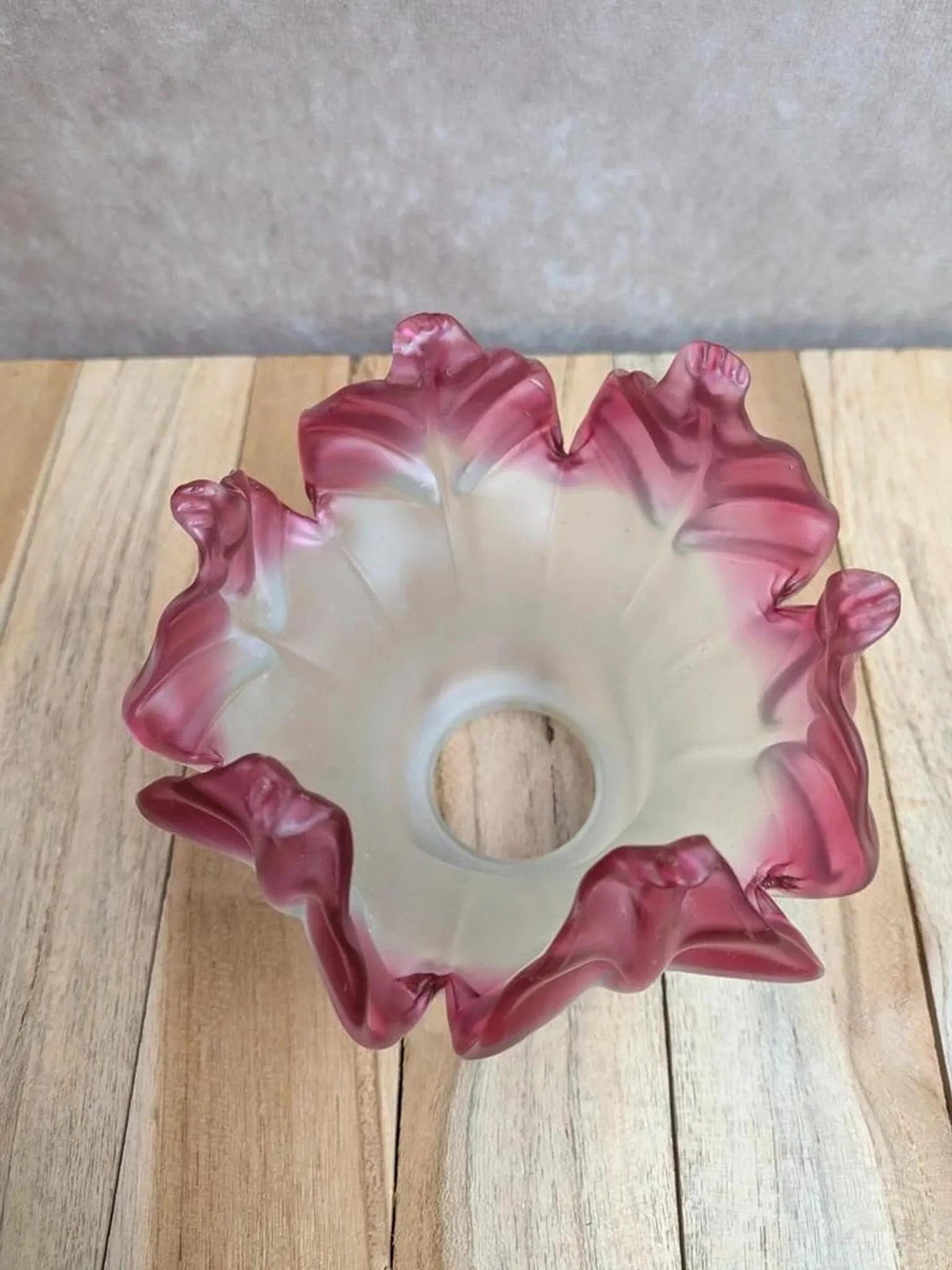 Antique tulip lampshade in satin pink glass – Art Nouveau style