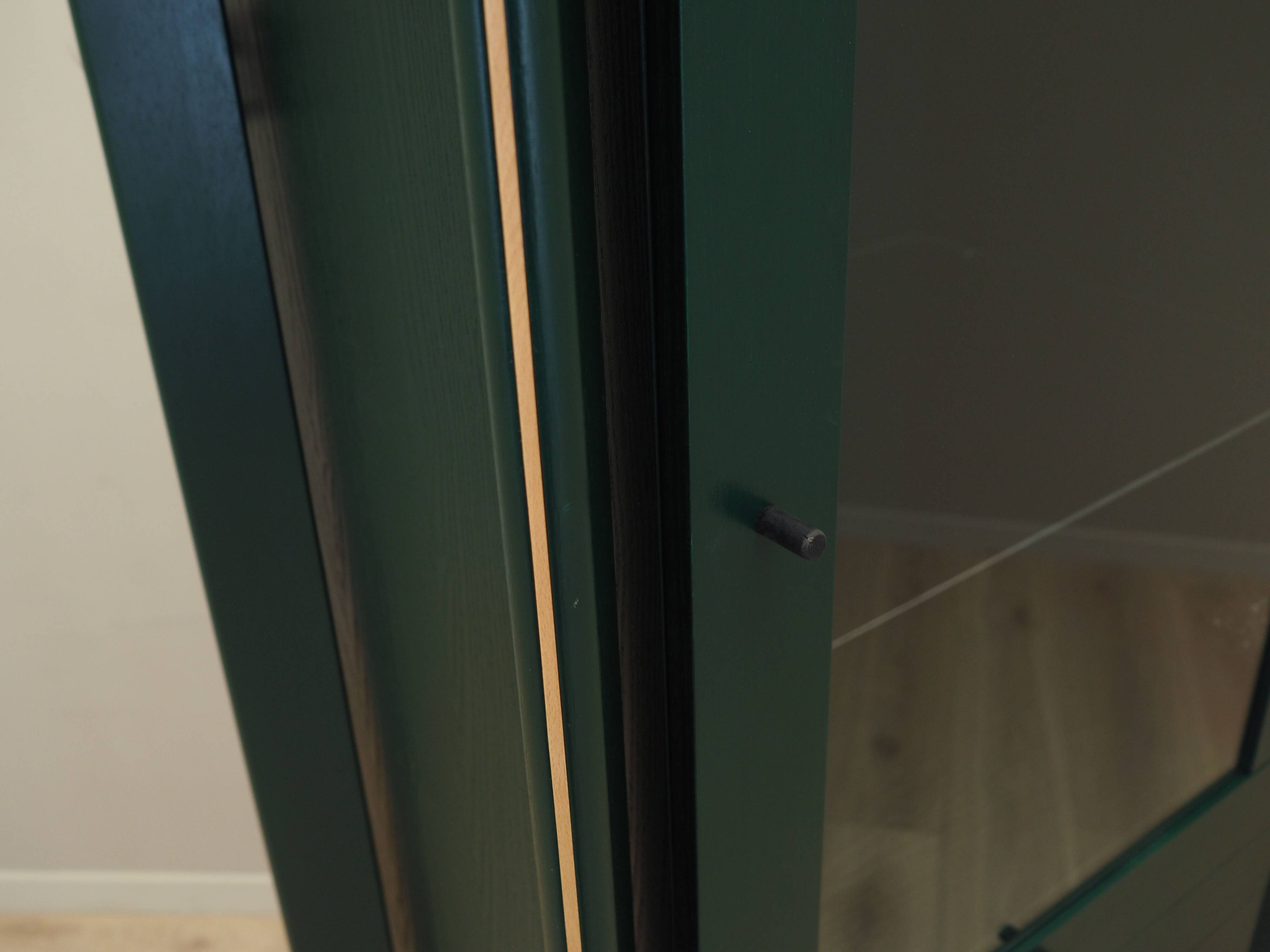 Vitrine en chêne, design danois, années 1980, production : Danemark