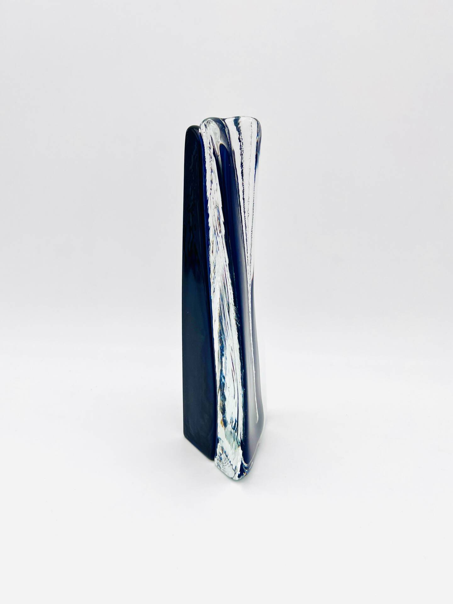 Vase Sculptural Sommerso - Václav Hanuš - Design Tchécoslovaque 60s