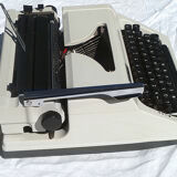 Erika 150 typewriter