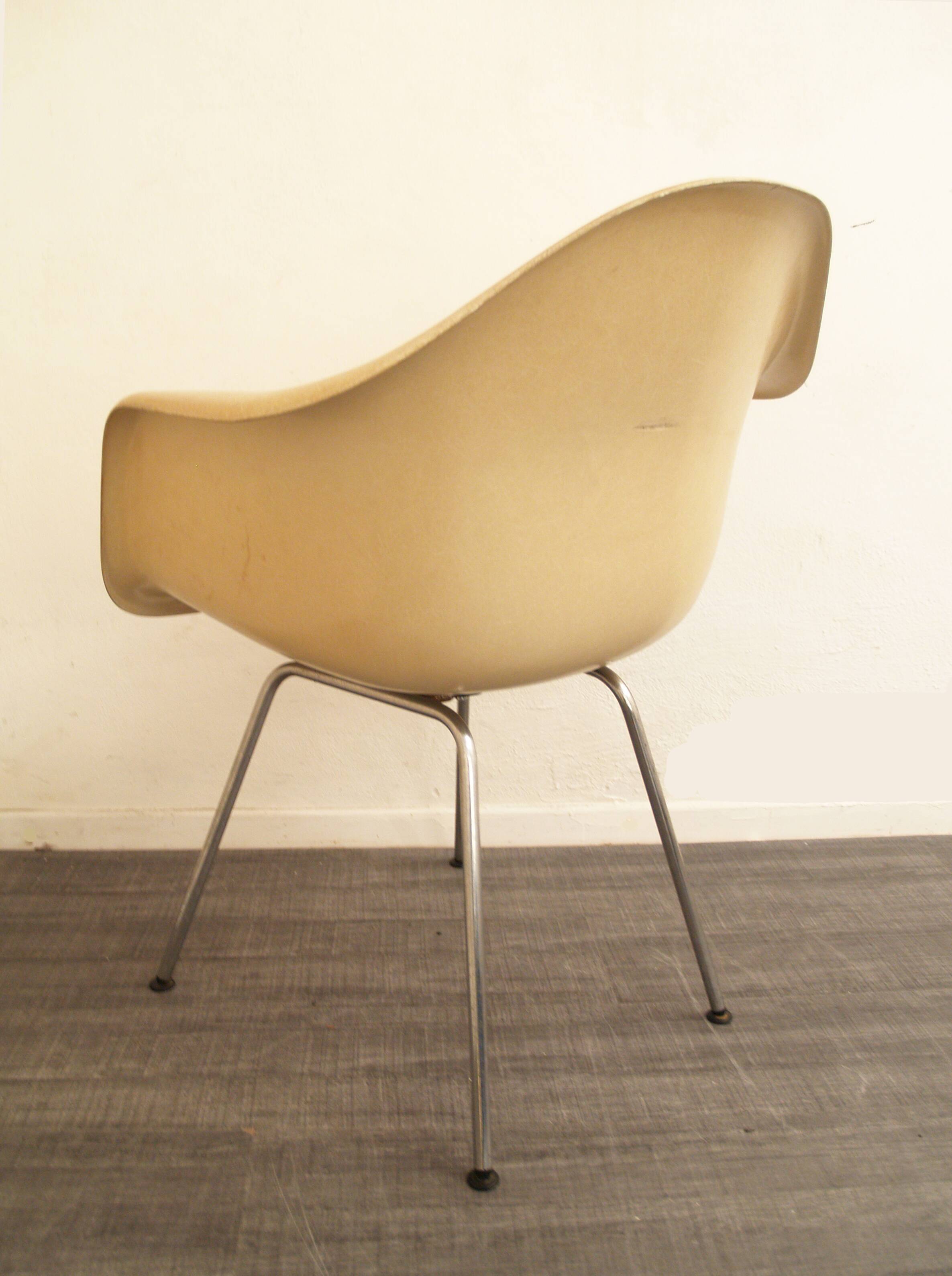 Eames Dax chair Vitra