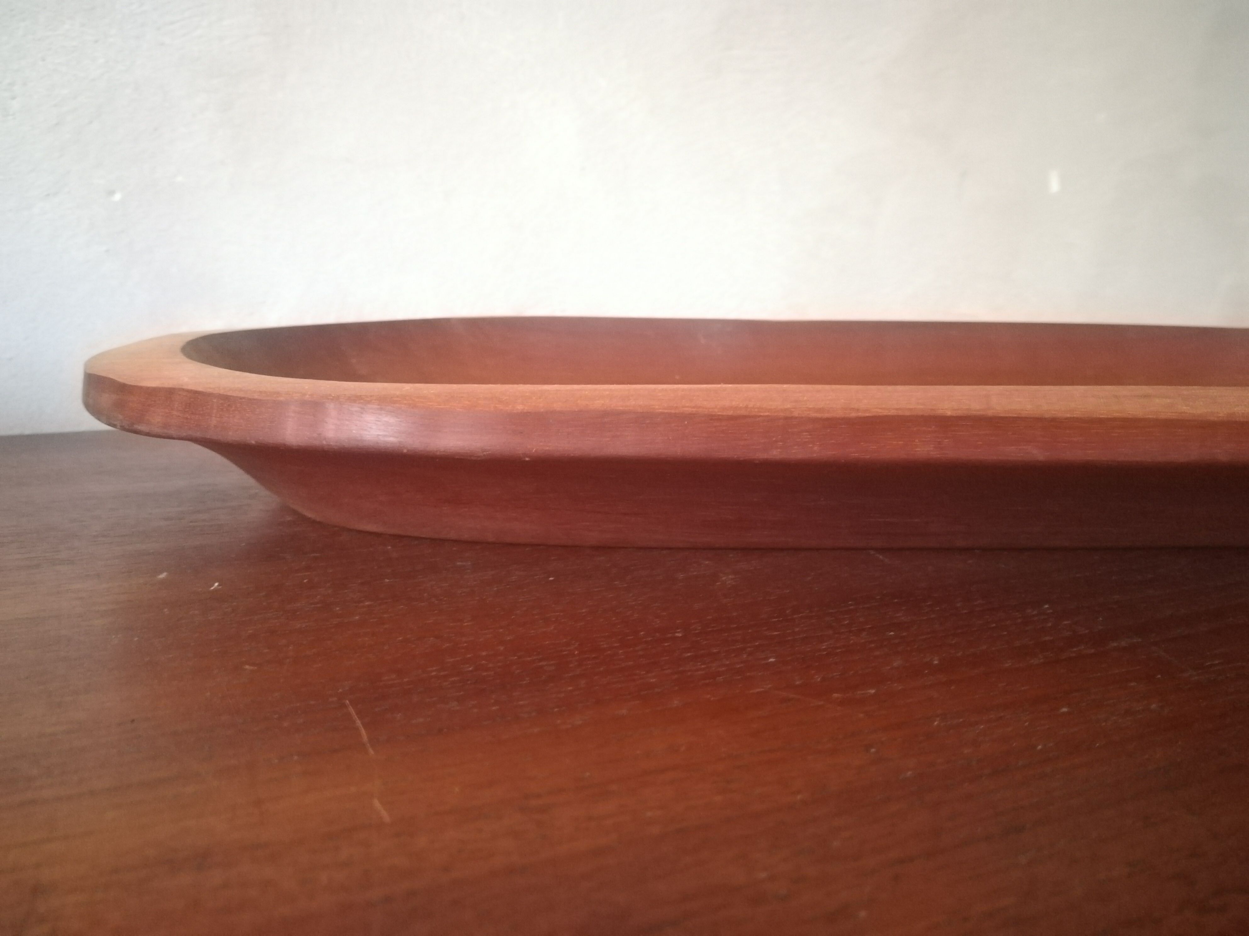 Oval teak dish