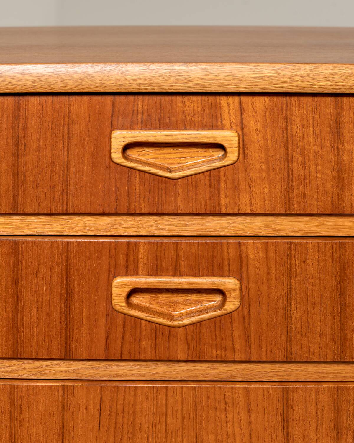 Buffet scandinave en teck et chêne, années 1960