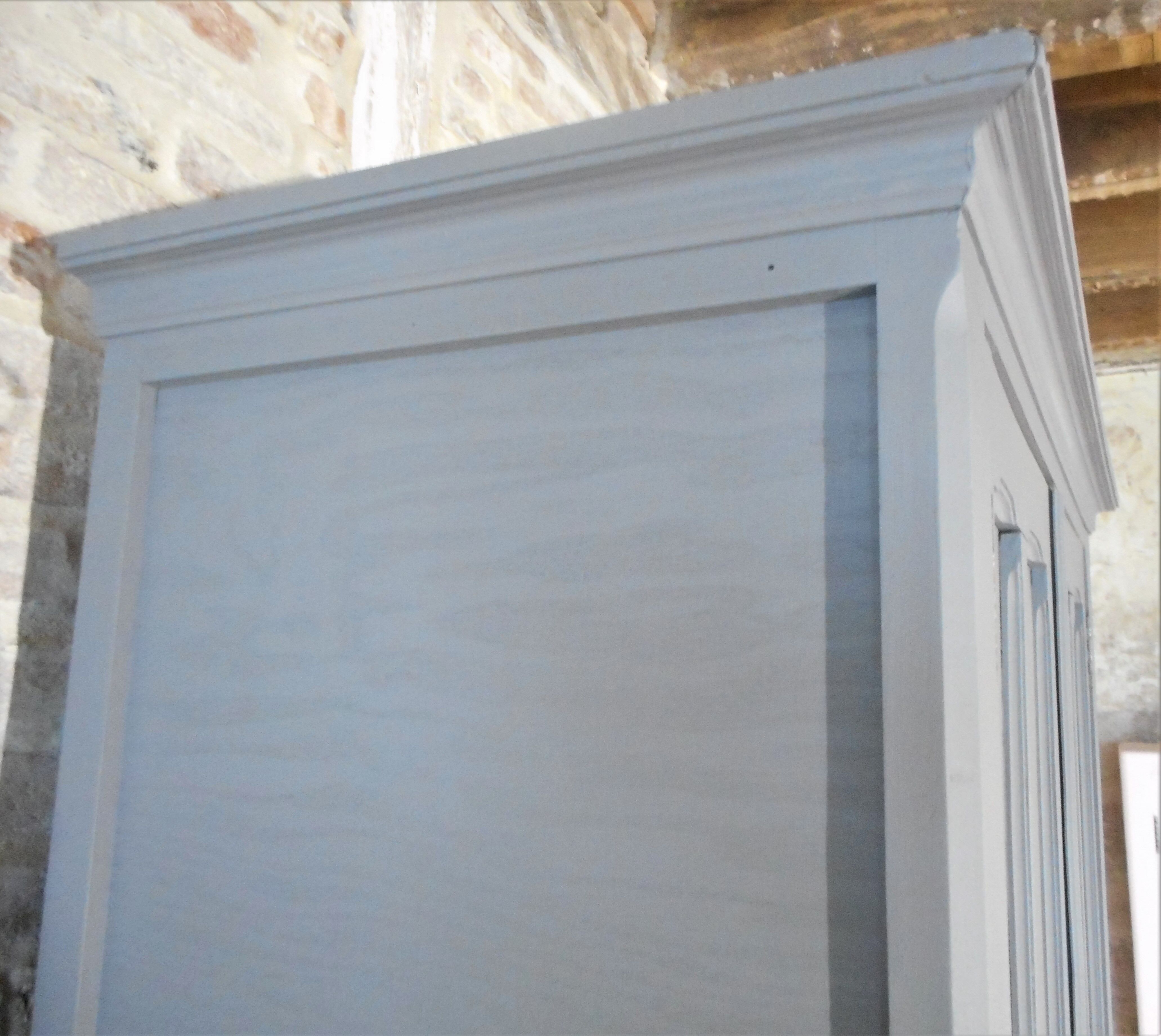 Armoire parisienne