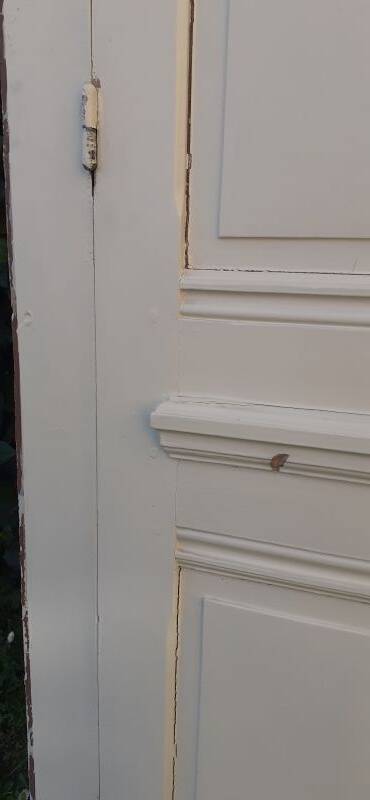 81.2x212 door and old molded paneled communication frame