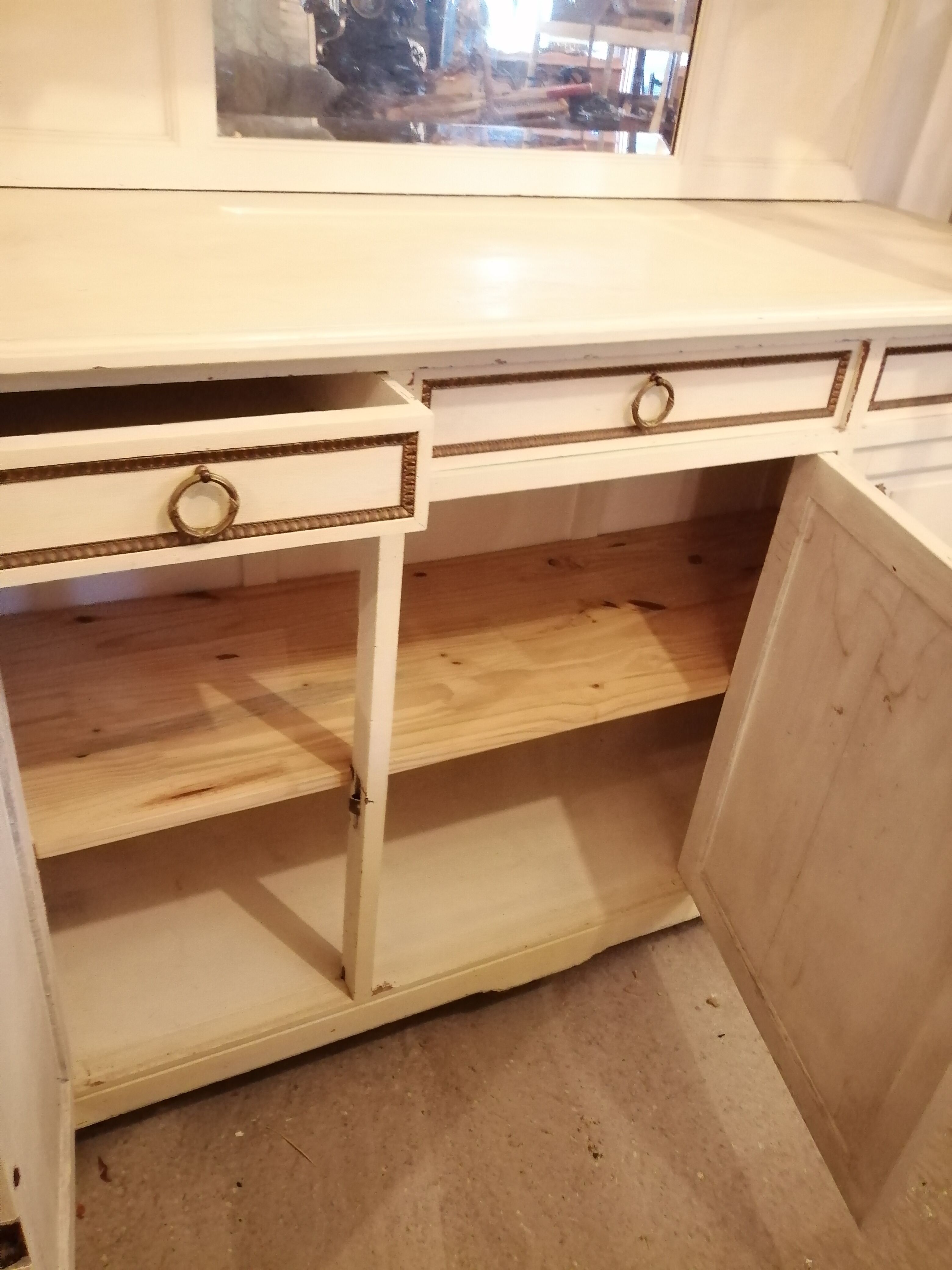 Two-body glass-body art nouveau style