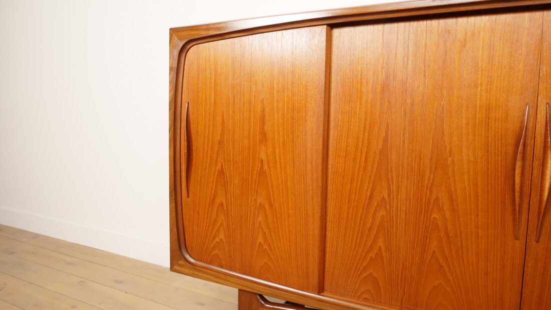 Vintage highboard | Johannes Andersen | Danish design | Teak
