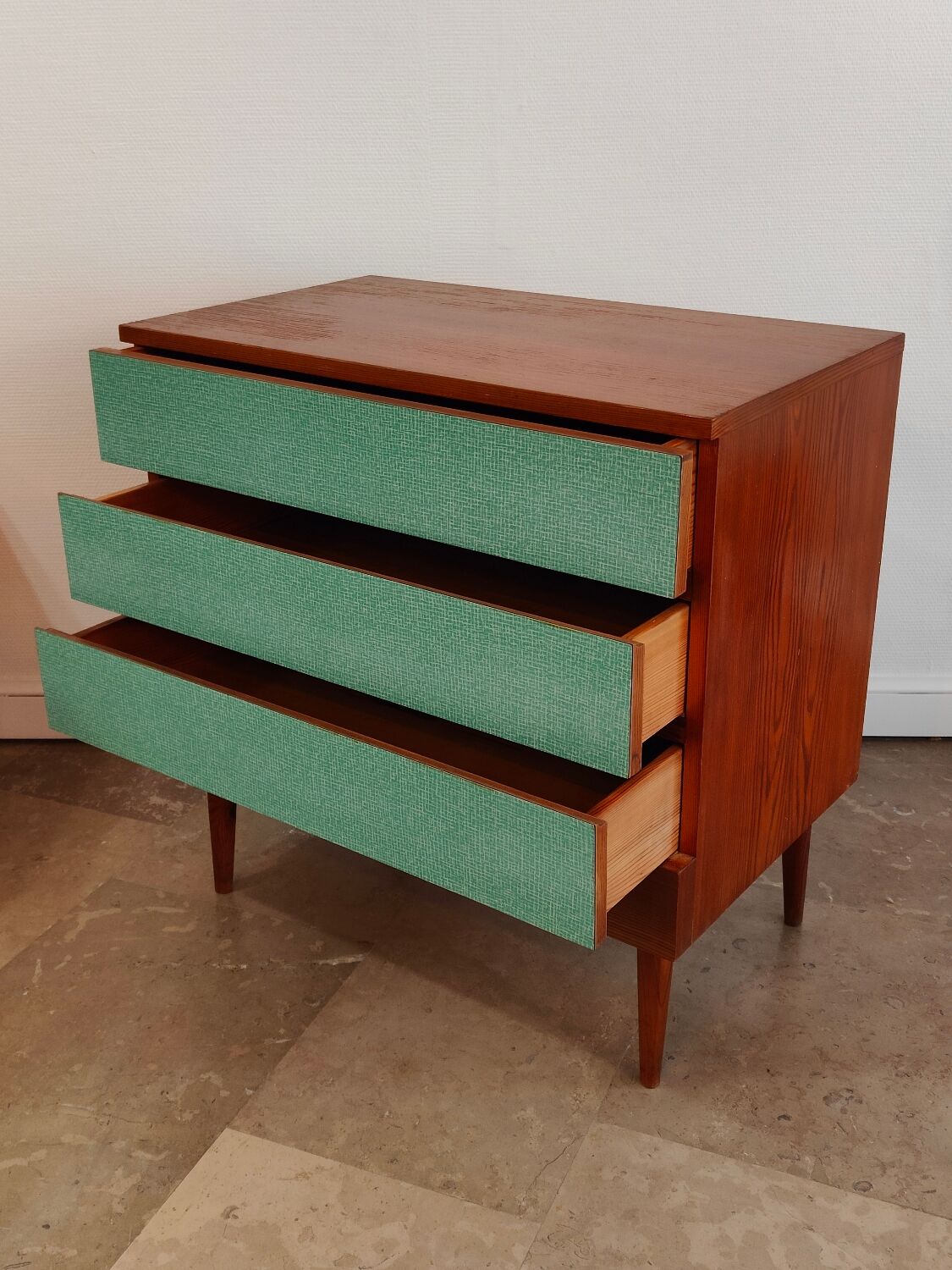 Commode Tchèque bois et formica vert d'eau