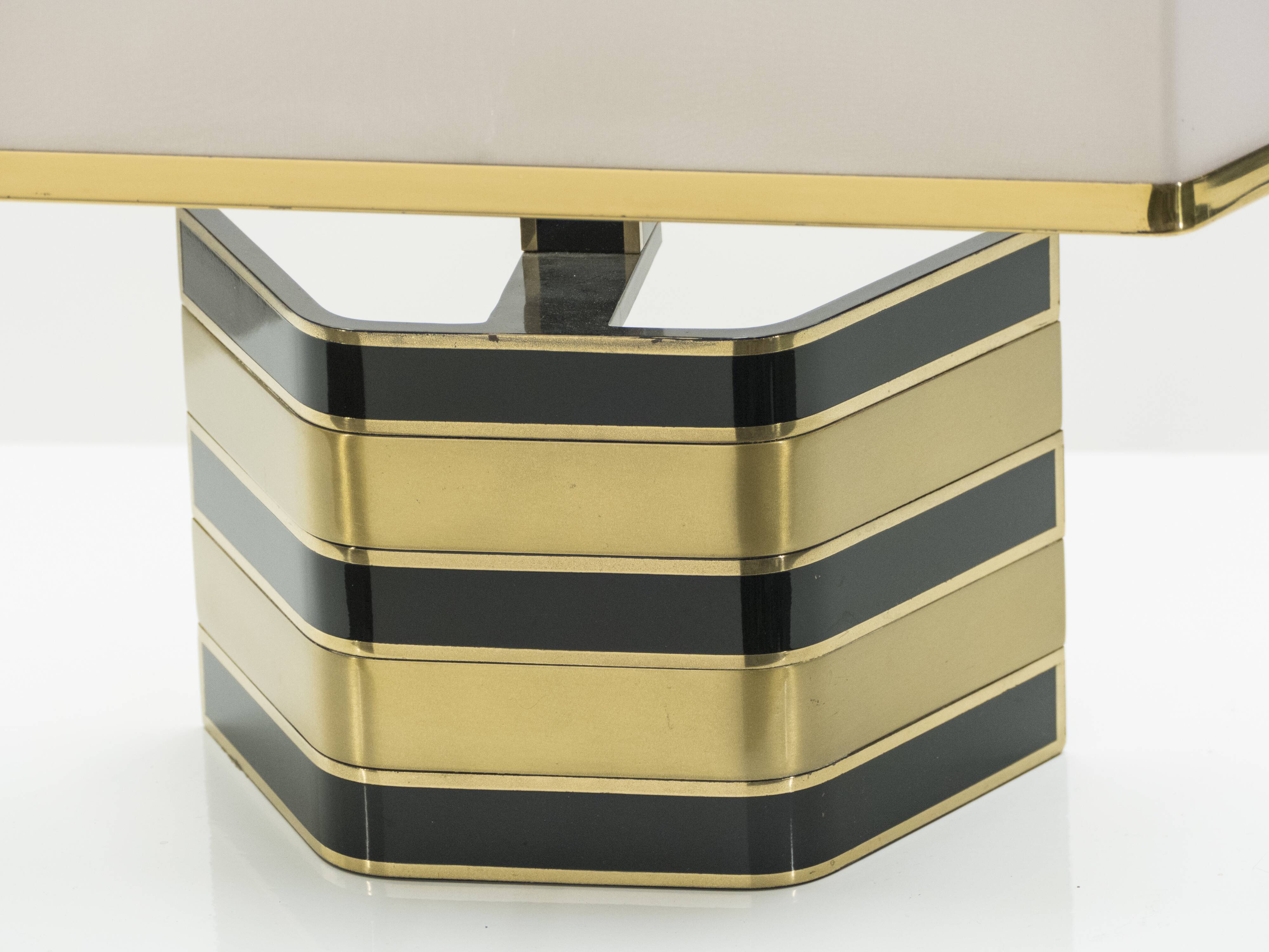Lampe italienne de Romeo Rega noire et laiton 1970