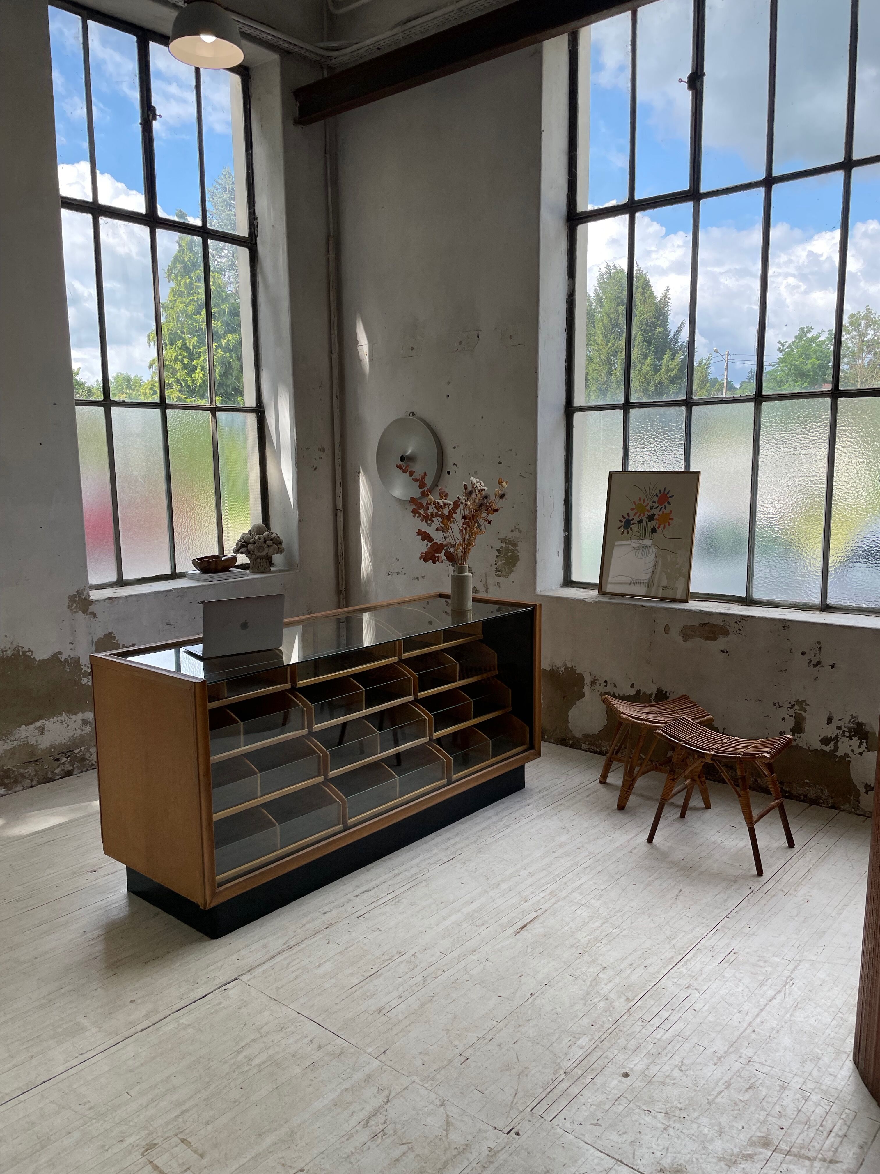 Glass trading post 50s