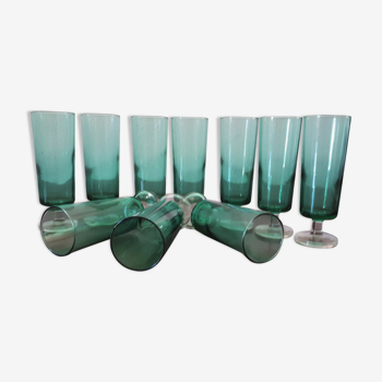 Set of champagne flutes