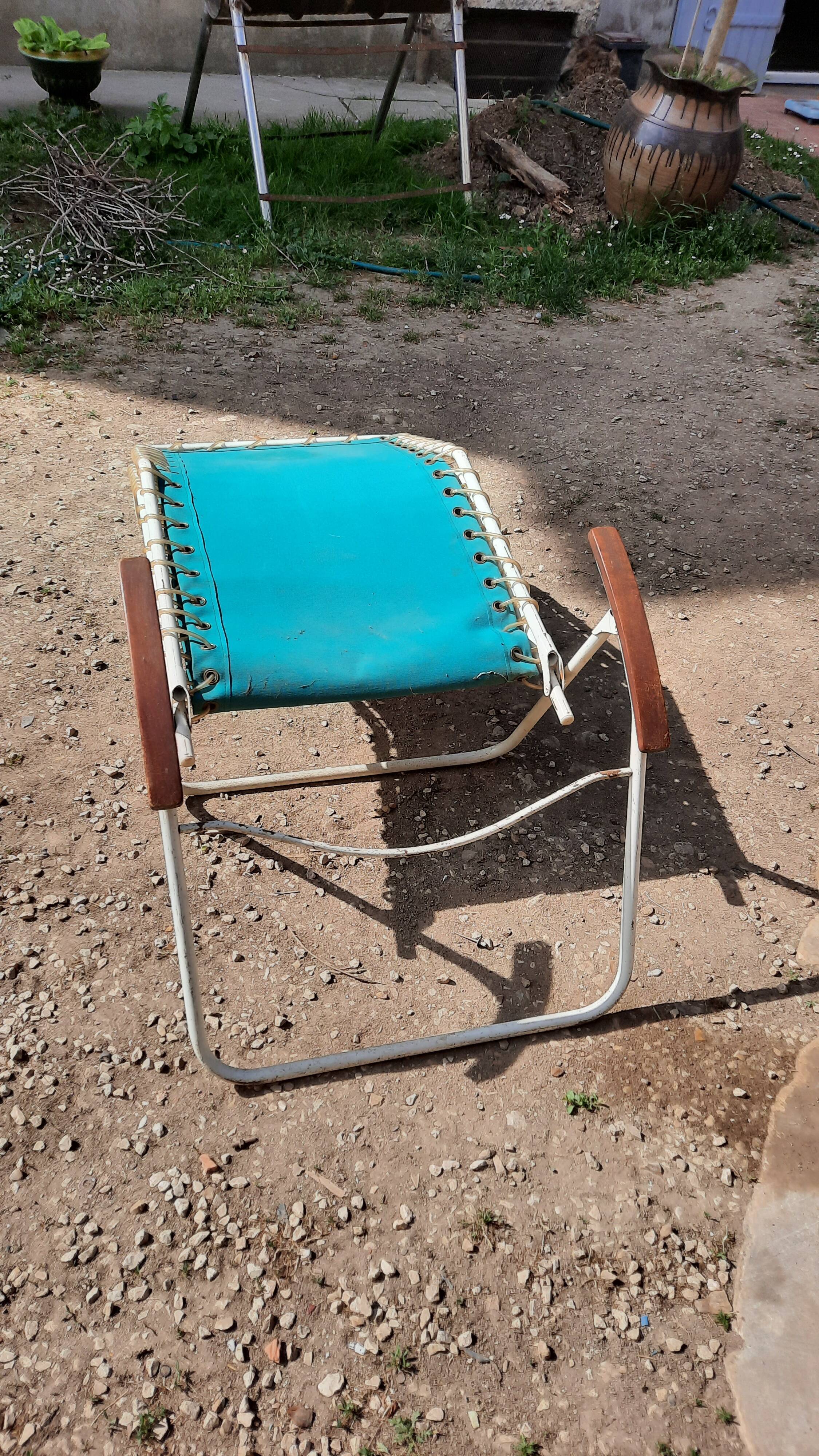 Chaise longue basculante