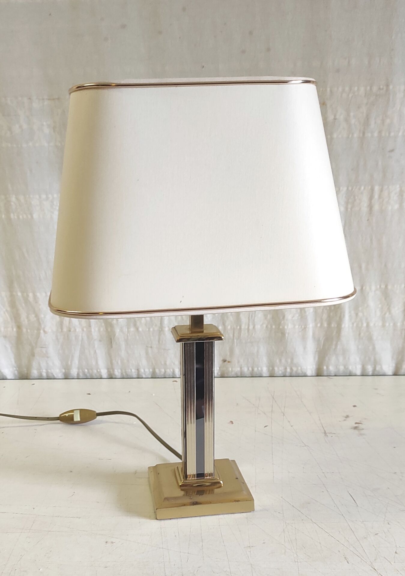 Table lamp "Le Dauphin" in gilded brass - mid 20th century