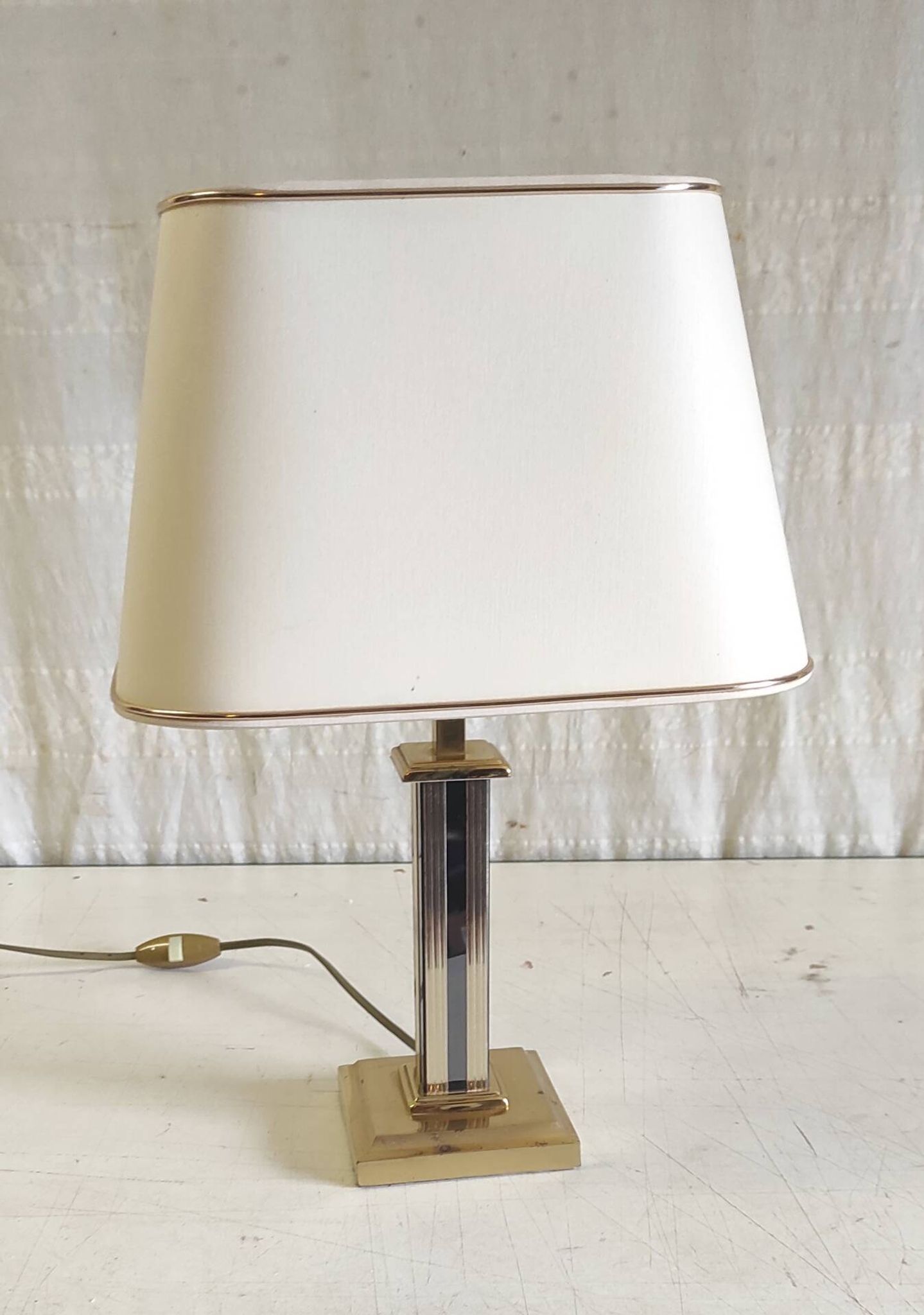Table lamp "Le Dauphin" in gilded brass - mid 20th century