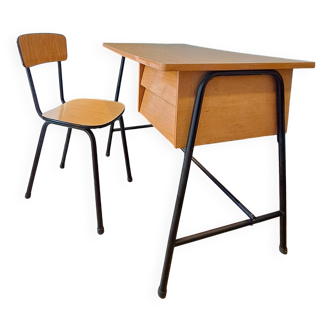 Bureau et sa chaise