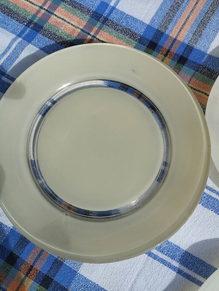 New Duralex dish set, 14 pieces with labels.