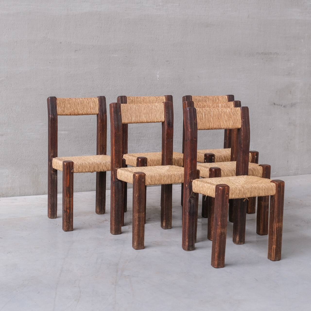 Ensemble de six chaises de salle à manger françaises Chunky Rush du milieu du siècle