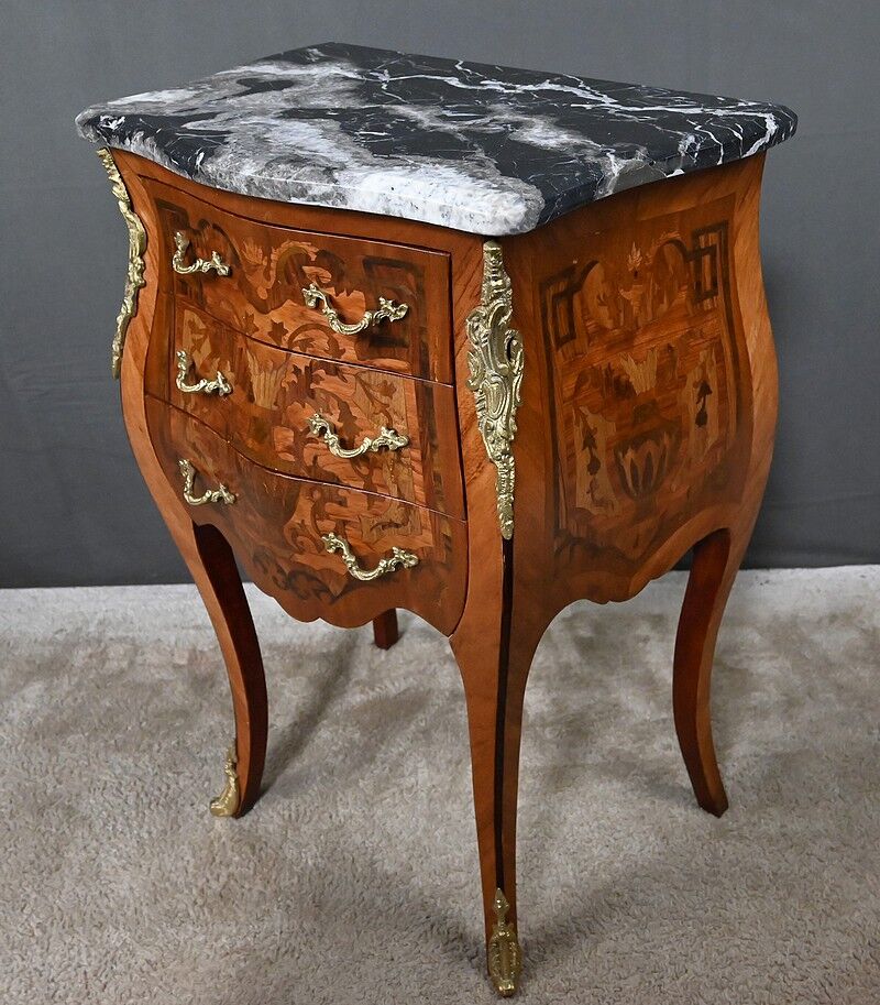 Petit meuble de salon en marqueterie, style Louis XV – Milieu XXe
