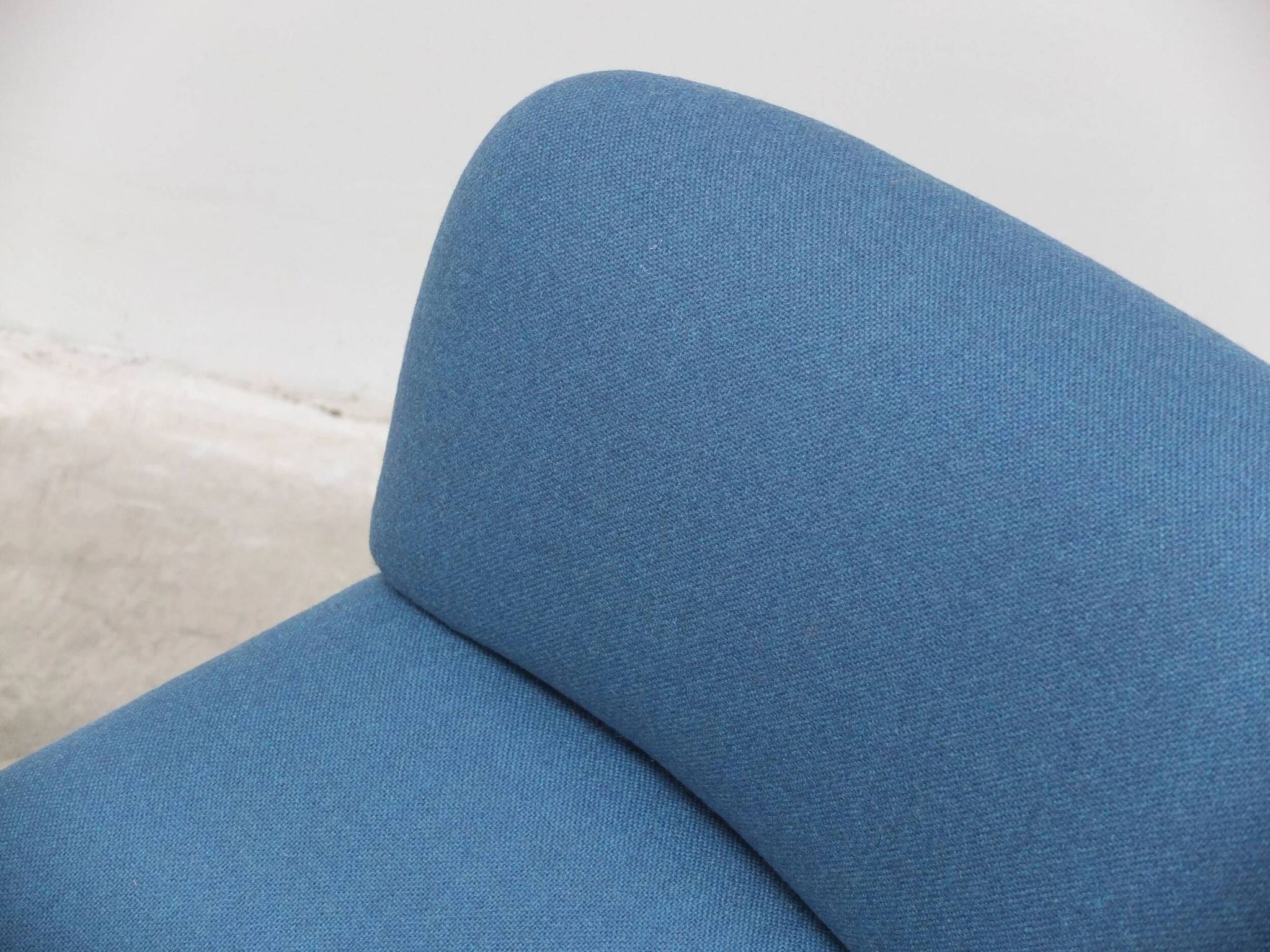 Iconic 'F518' lounge chair by Geoffrey Harcourt for Artifort, 1970s