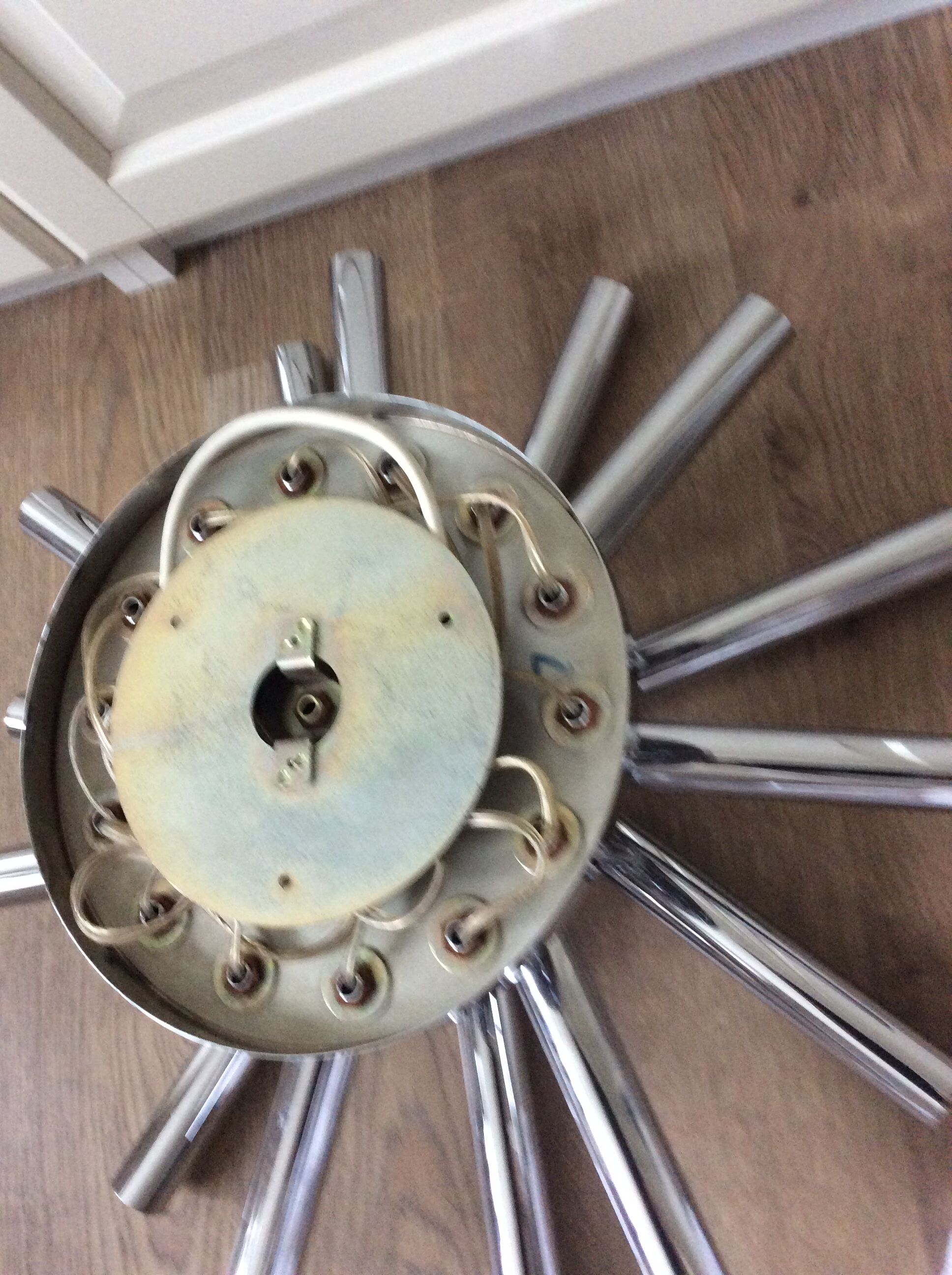 Suspension in chromed metal