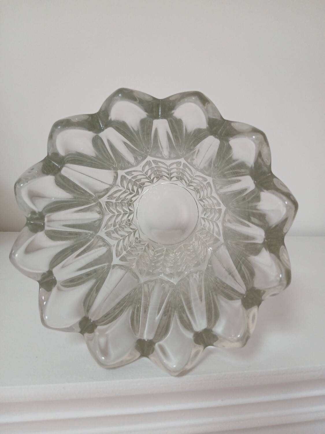 Glass vase, "wheat ears" motif