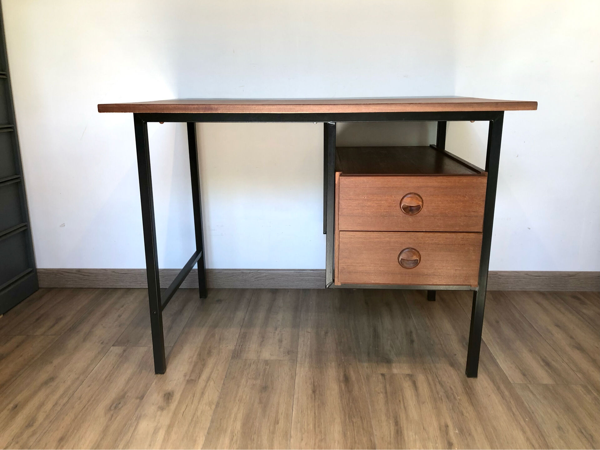 Modernist desk