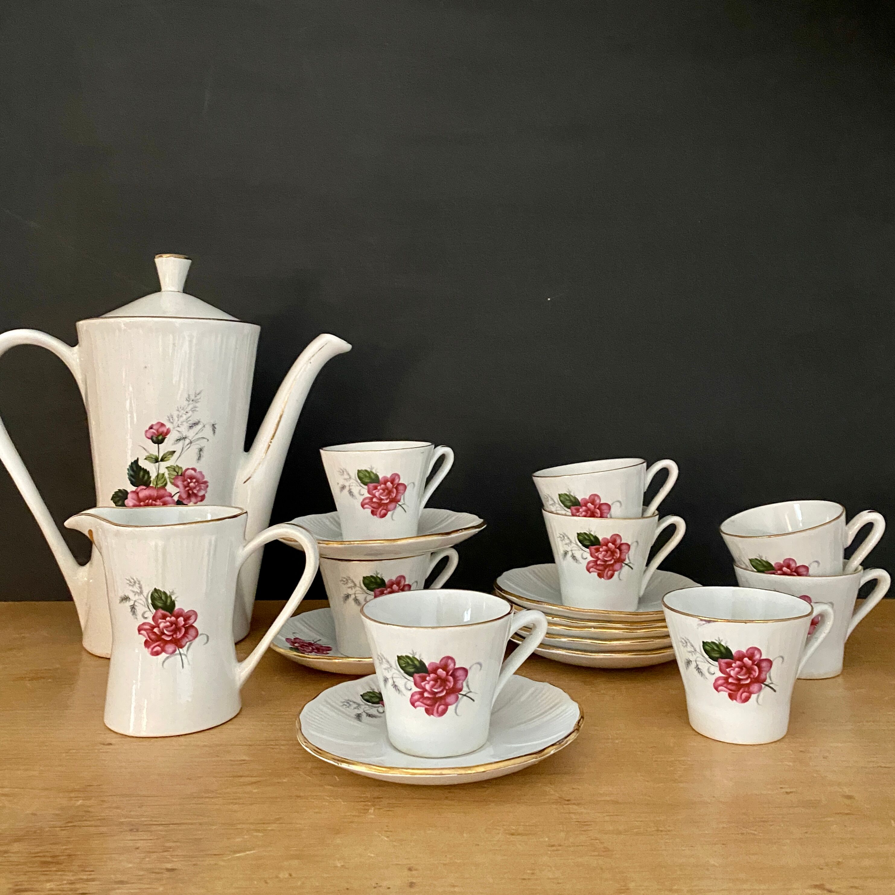 Vintage coffee service L'Amandinoise