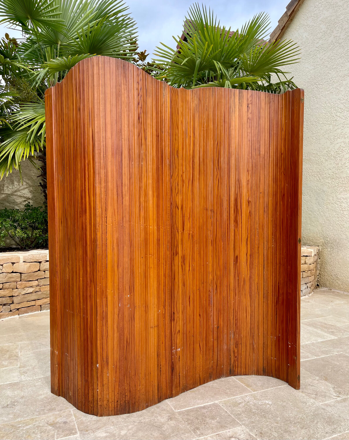 Wavy wooden screen circa 1950, Baumann by SNSA