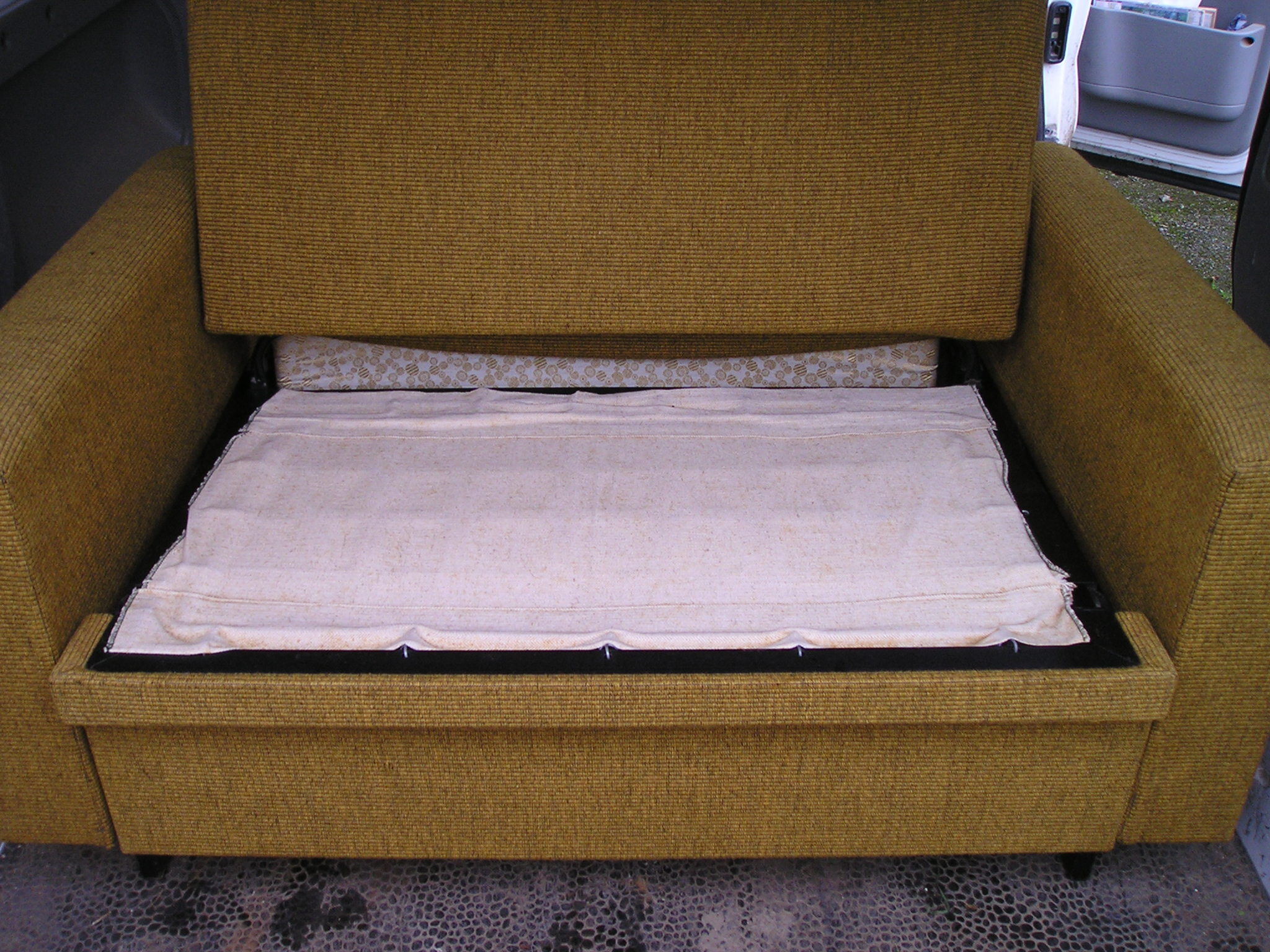 Sofa 2 seats convertible into bed 1 person 70 years