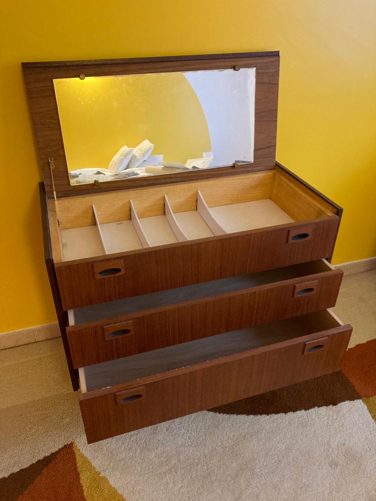 Vintage dressing table dresser