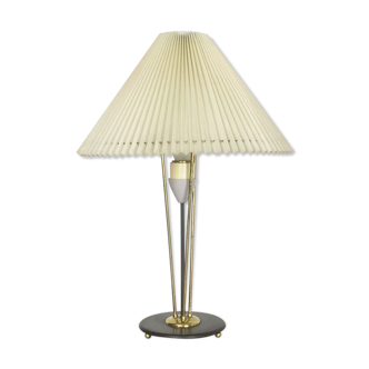 Lampe de table moderniste originale avec base en métal, Italie 1960