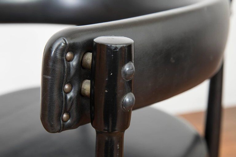 Paire de chaises italiennes Fratelli Reguitti