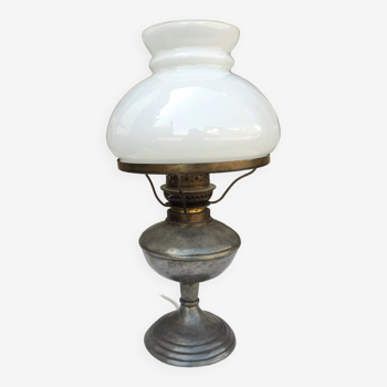 Classic pewter and opaline lamp, Les Étains de la Tour