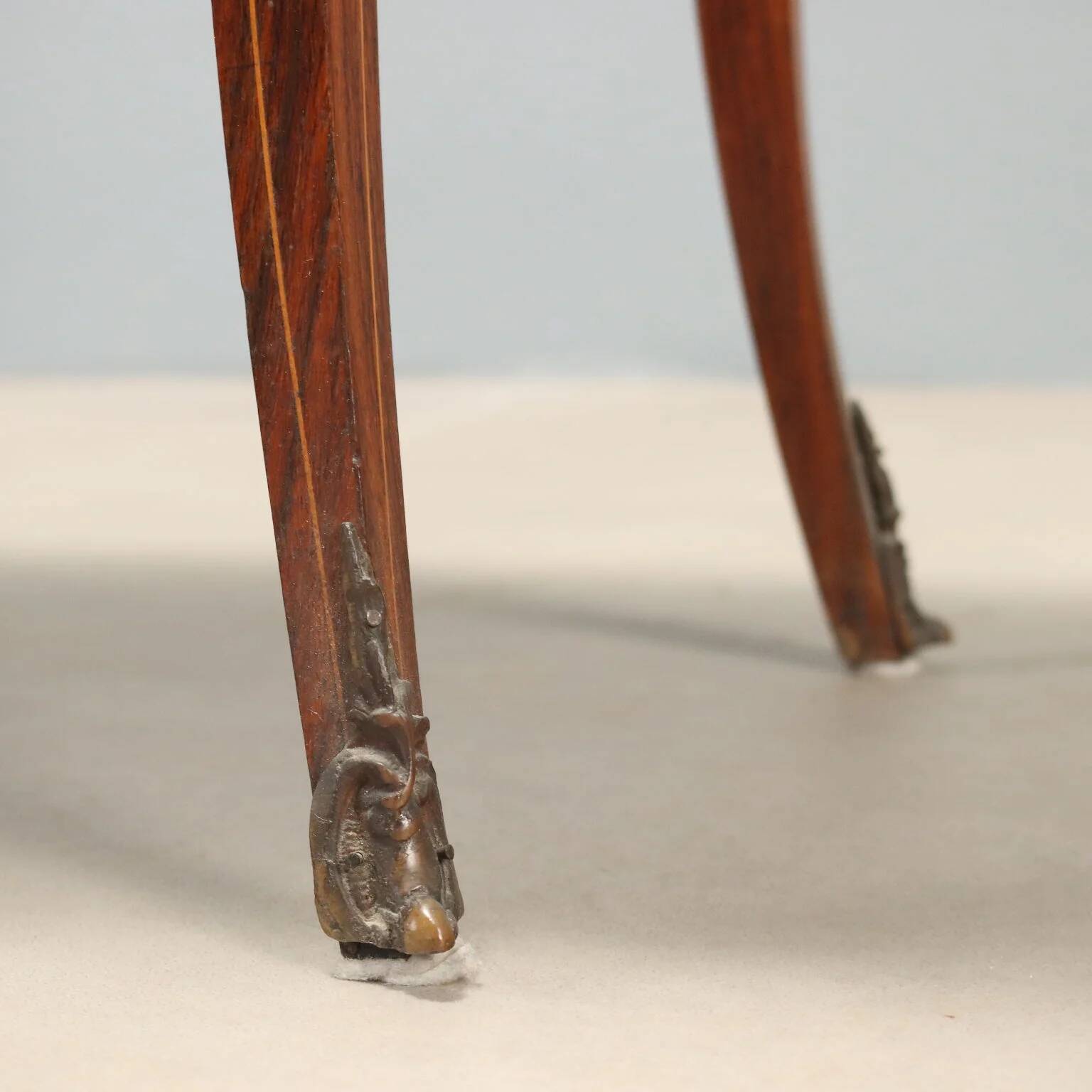 Game table in Indian rosewood and mahogany