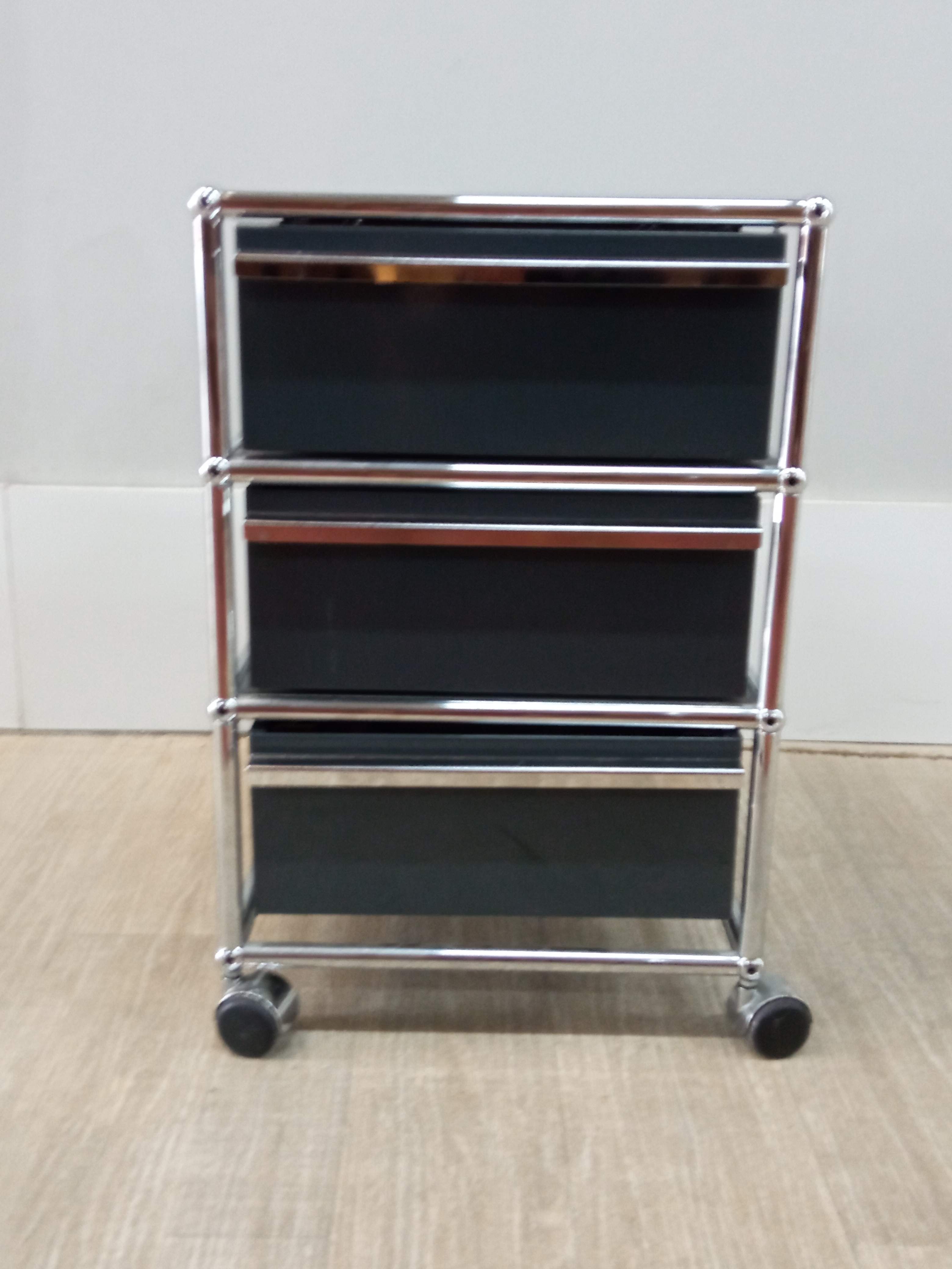 USM drawer cabinet