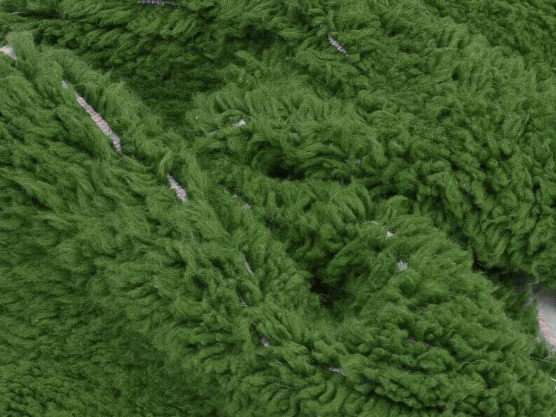 Green runner rug 300cm x 70cm