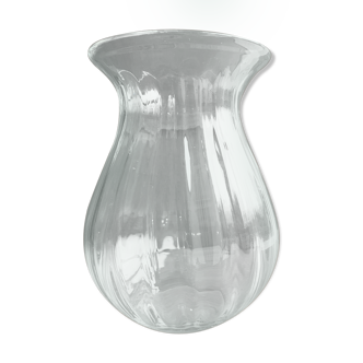 Glass vase