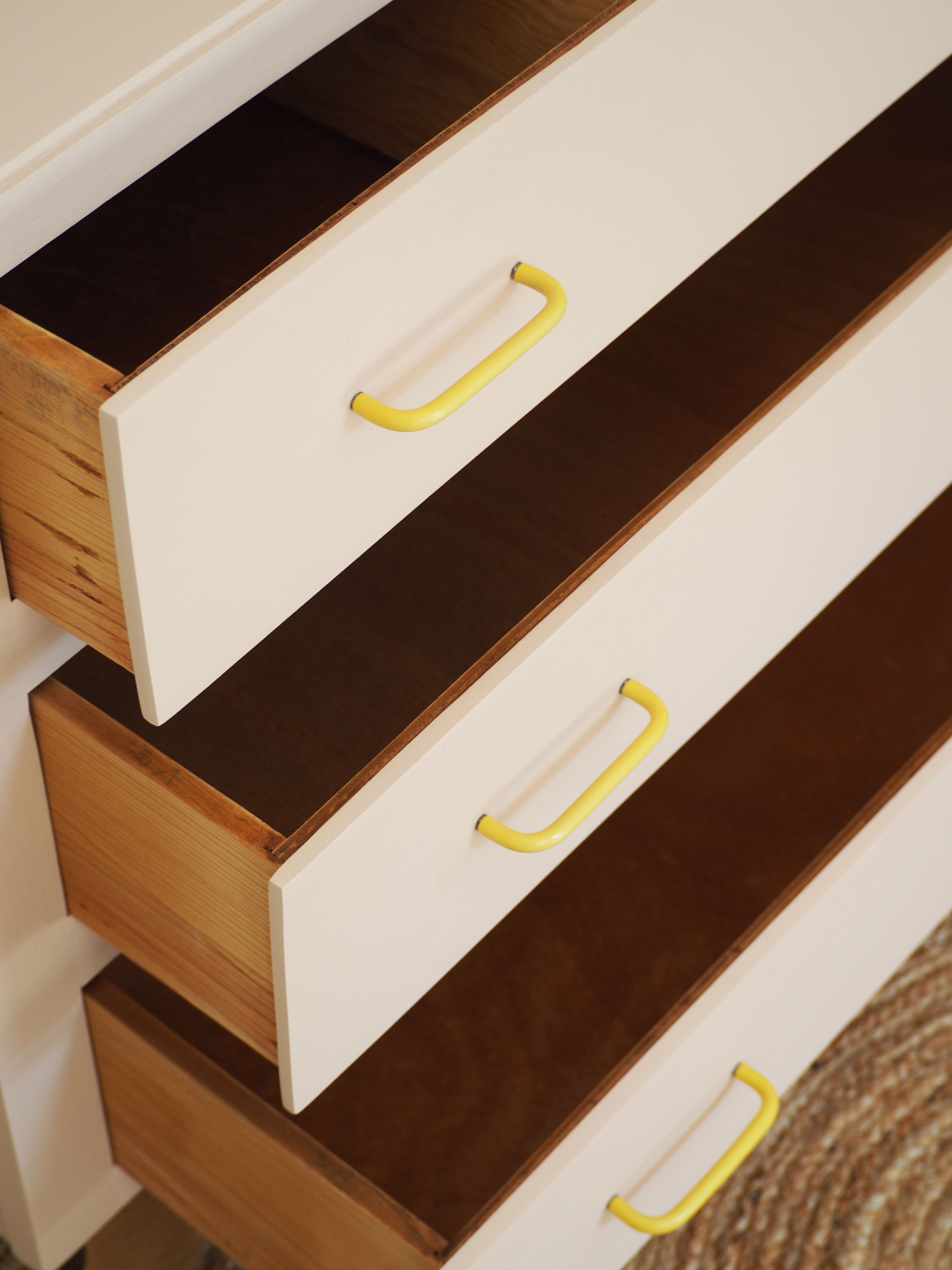 Art Deco chest of drawers