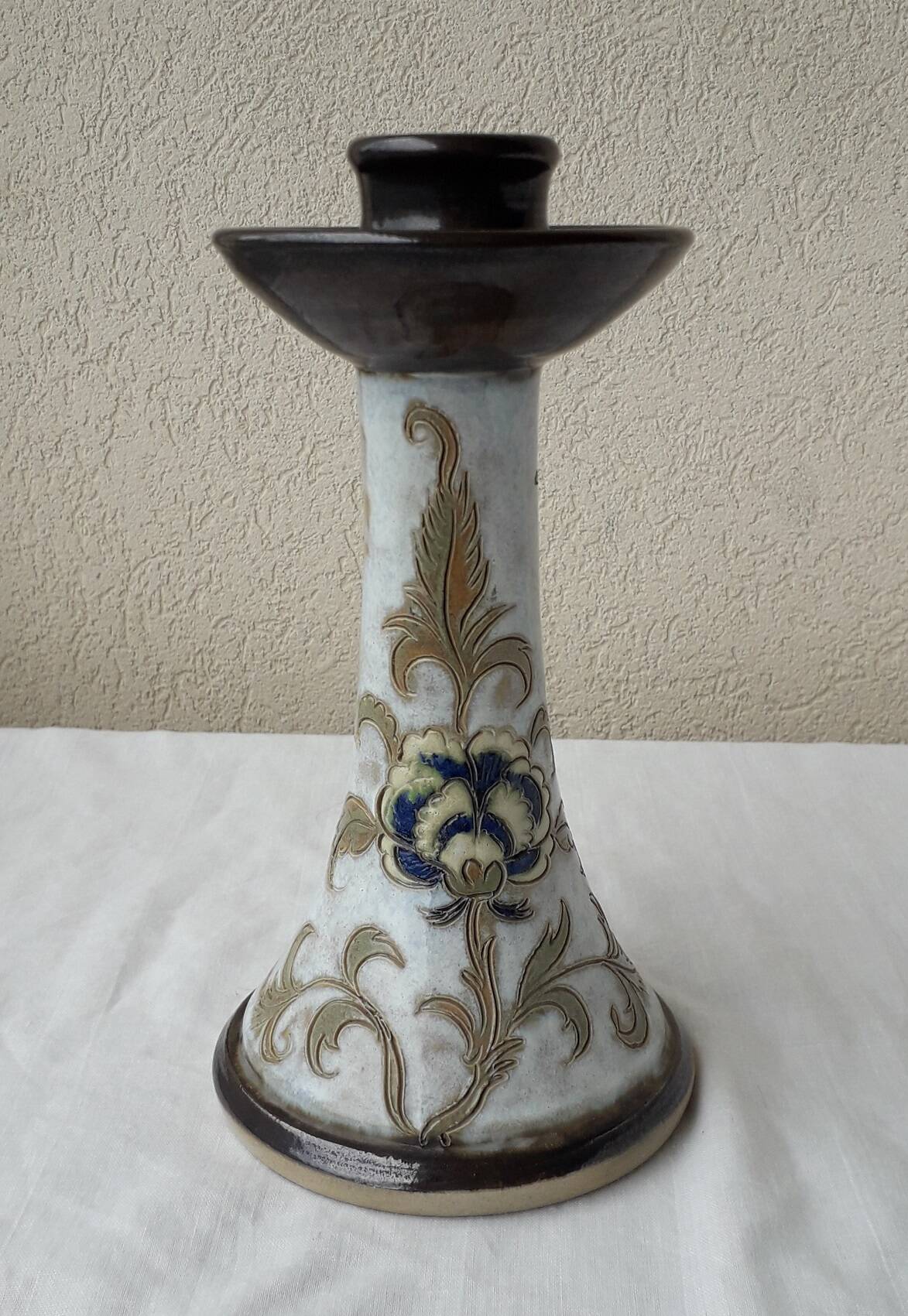 Losson stoneware candle holder