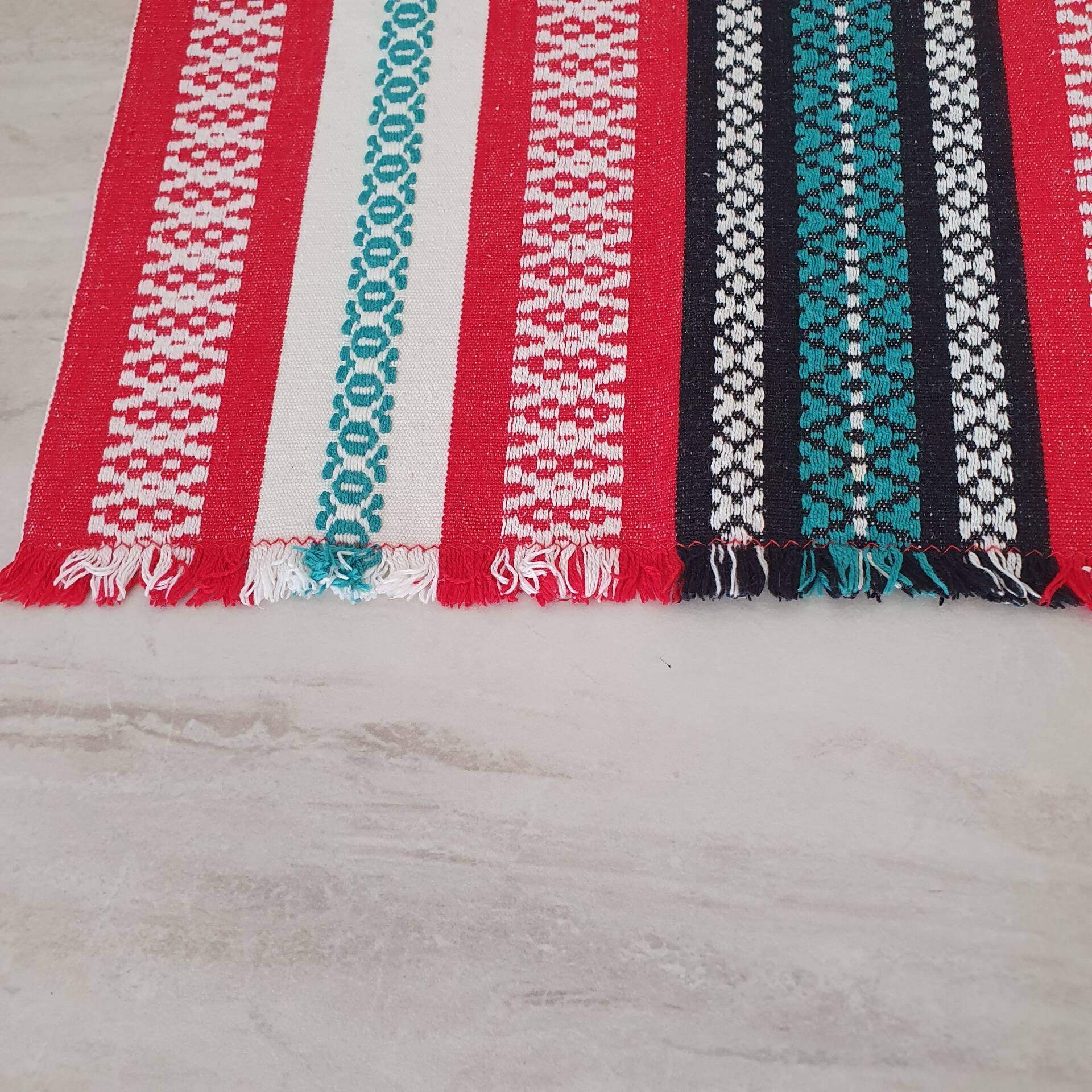 Set of 6 Catalan fabric napkins 48 x 42 cm red black green white