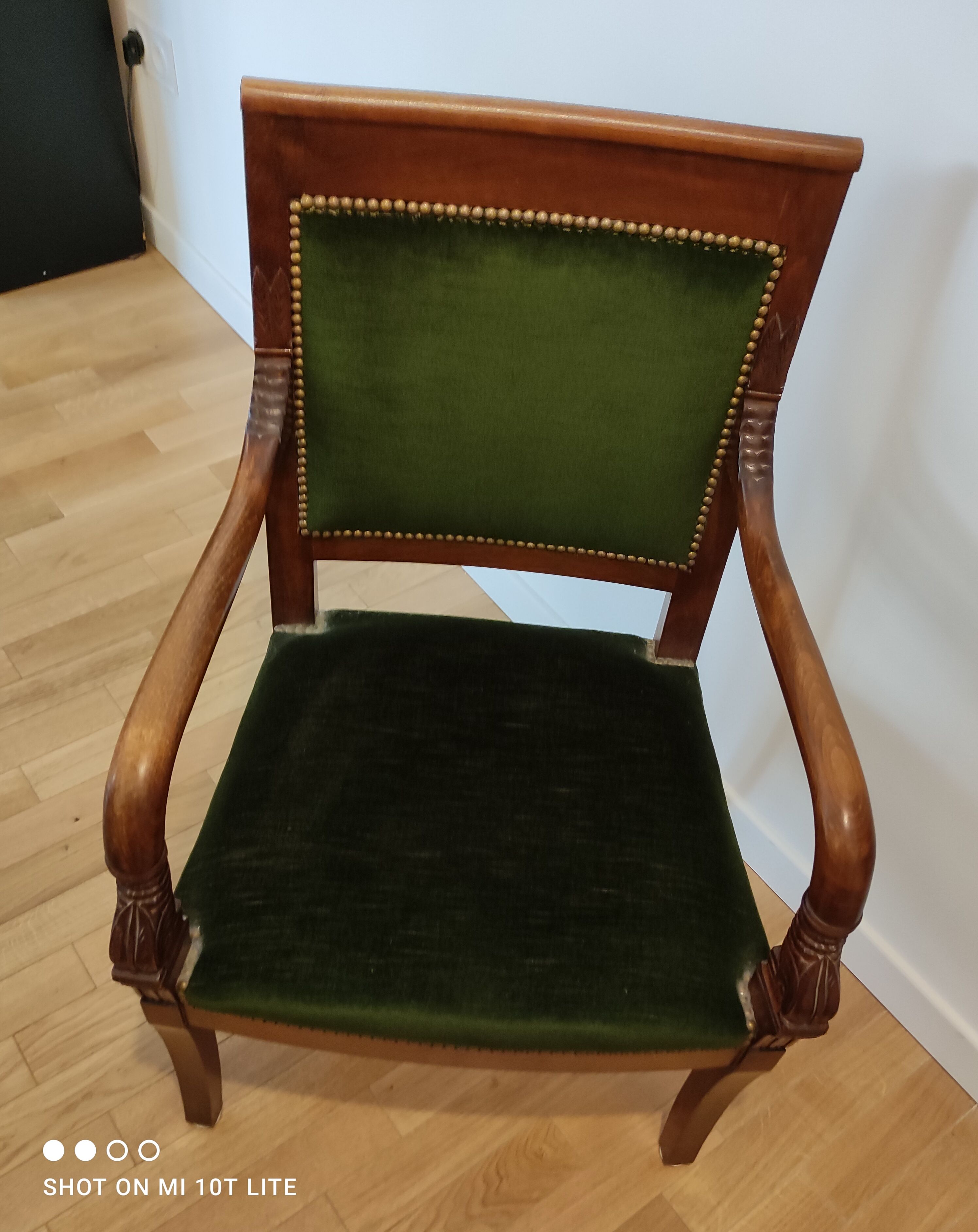 Empire chair in solid mahogany