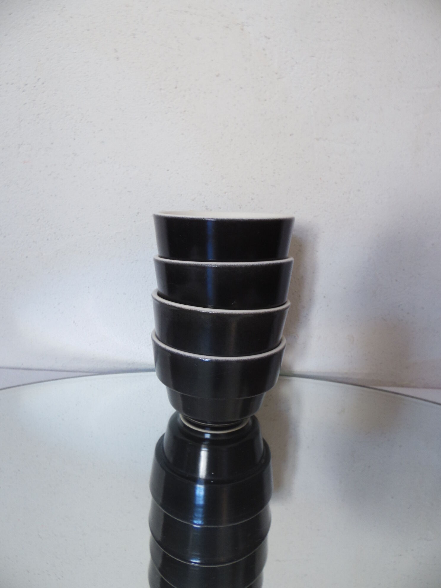 Set of 4 stackable ramekins ceramic dark gray and white style Scandinavian