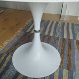 Ranger S.A. attributionwhite tulip table