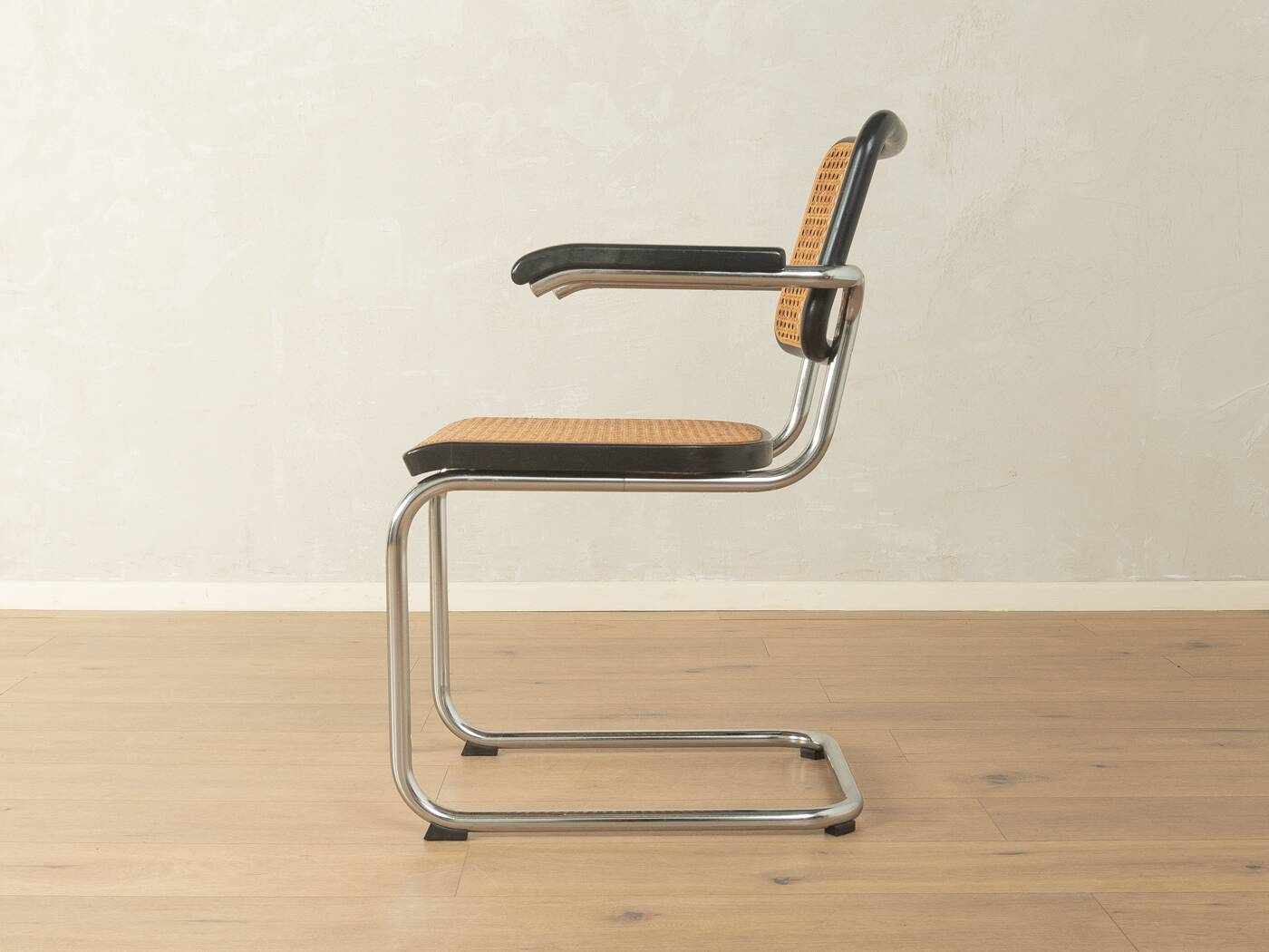 Thonet | Marcel Breuer cantilever chair