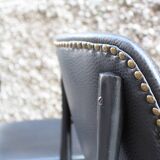 Coppia di sedie cassina da ufficio vintage in pelle nera, italia 1950, ottimo stato.